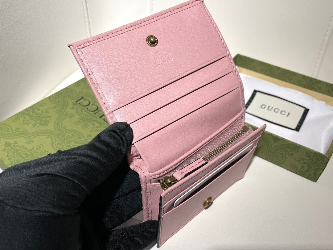 【グッチ】大人気 2色 折りたたみ財布 実用性抜群の一品!