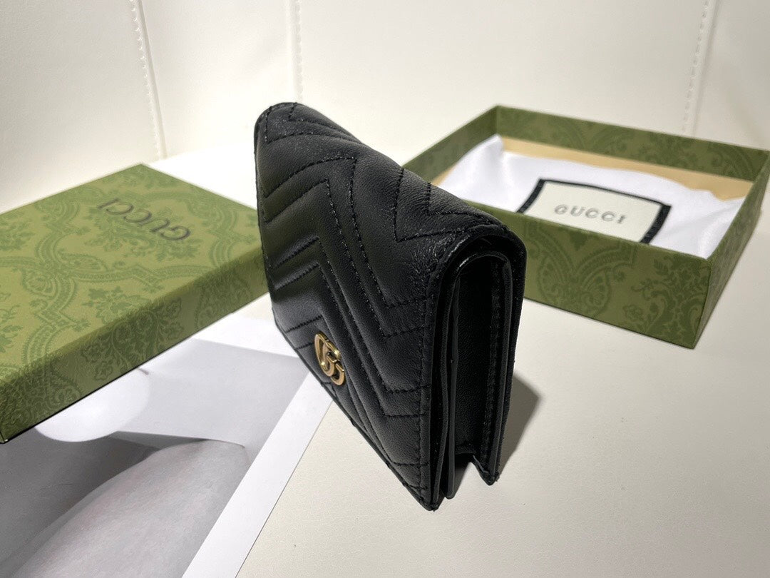 【グッチ】大人気 2色 折りたたみ財布 実用性抜群の一品!