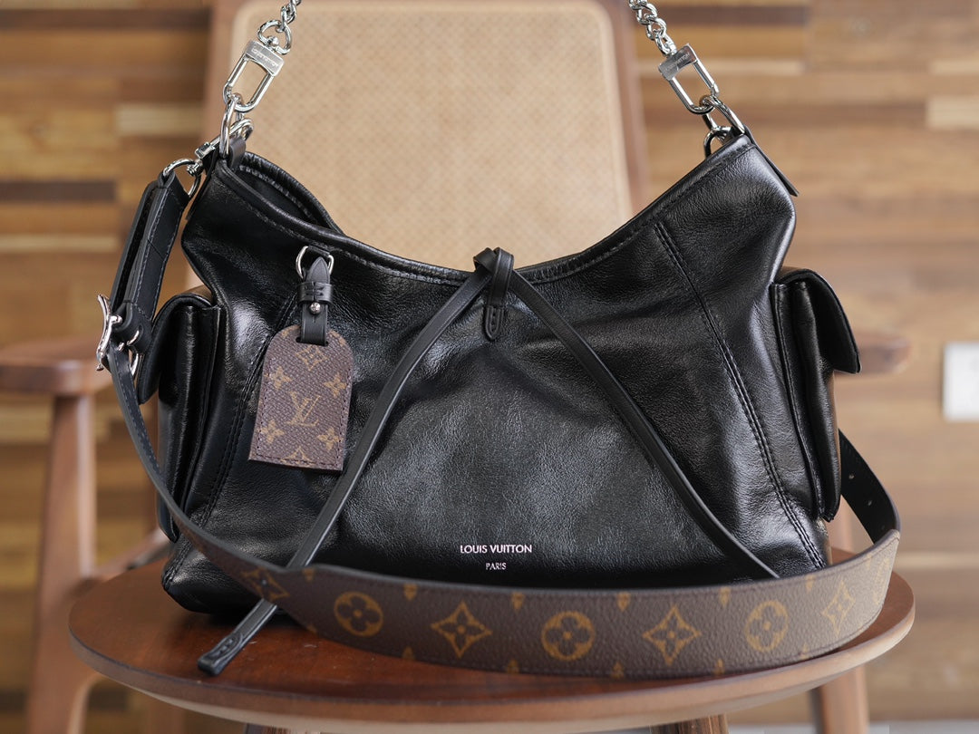 【ルイ・ヴィトン】関税送料込み☆Carryall VIBE 中号|2色展開の魅力!
