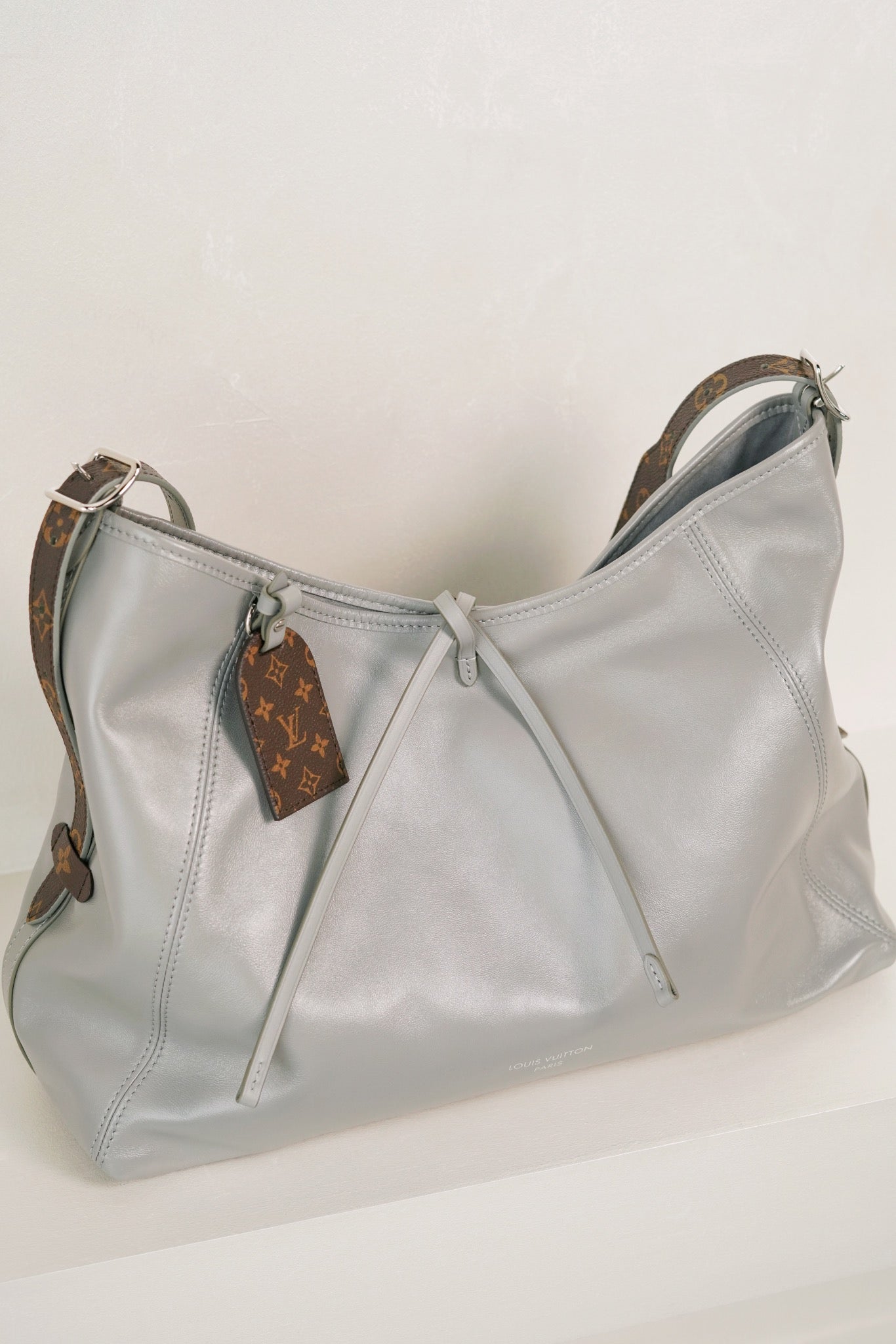 【ルイヴィトン】新作★Carryall MM|贅沢なスタイルを実現!◆嬉しい大容量♪