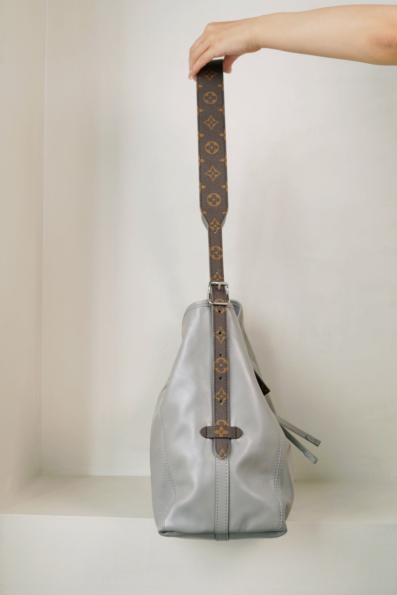 【ルイヴィトン】新作★Carryall MM|贅沢なスタイルを実現!◆嬉しい大容量♪