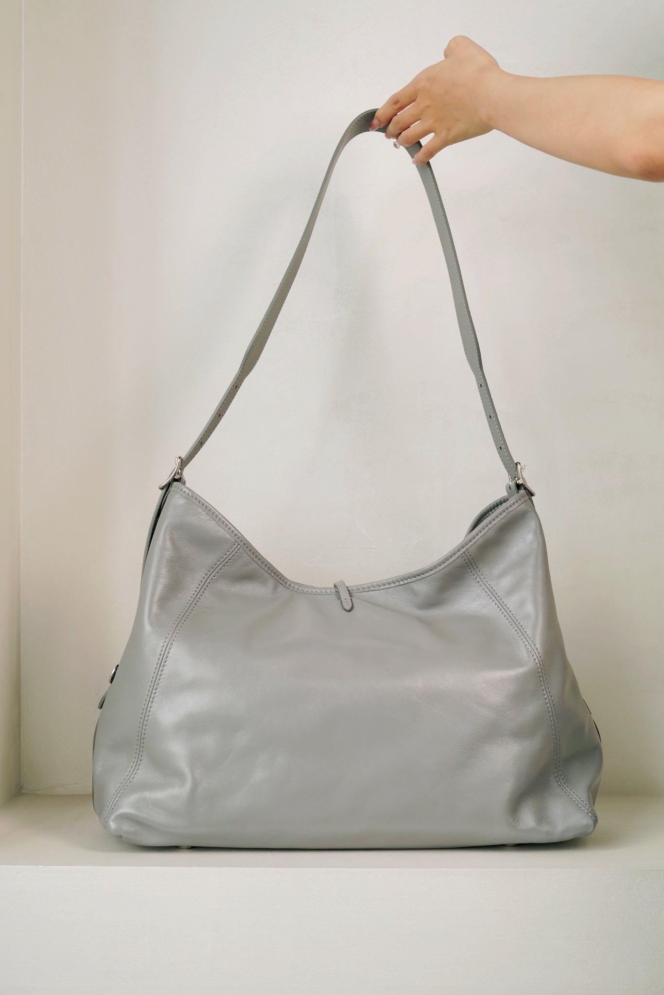 【ルイヴィトン】新作★Carryall MM|贅沢なスタイルを実現!◆嬉しい大容量♪