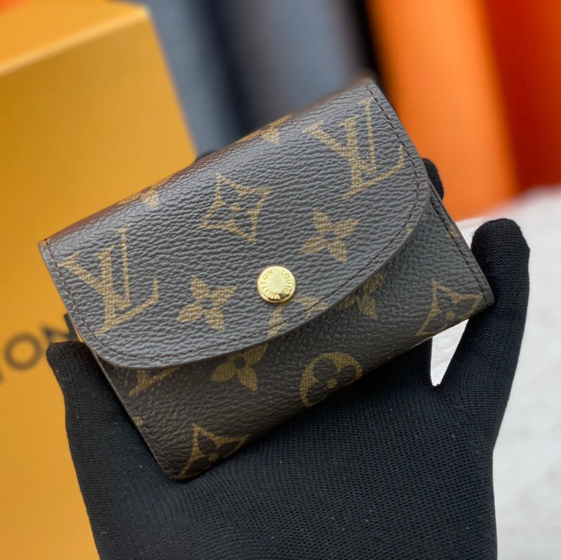 【ルイ・ヴィトン】4色展開の内側を持つ小型財布|完璧なデイリーパートナー