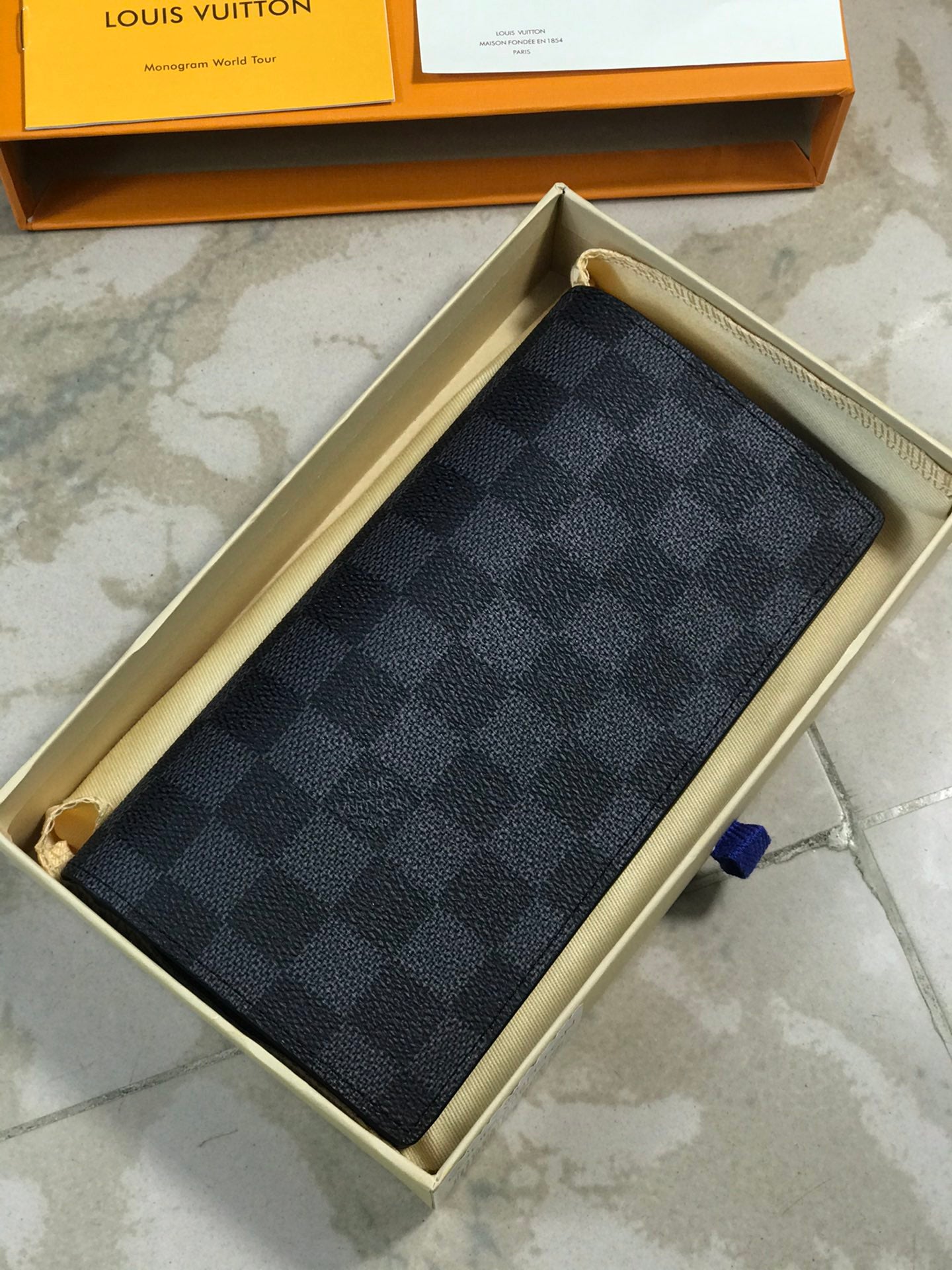 【ルイヴィトン】黒のチェス盤 長財布ブラッザ N62665
