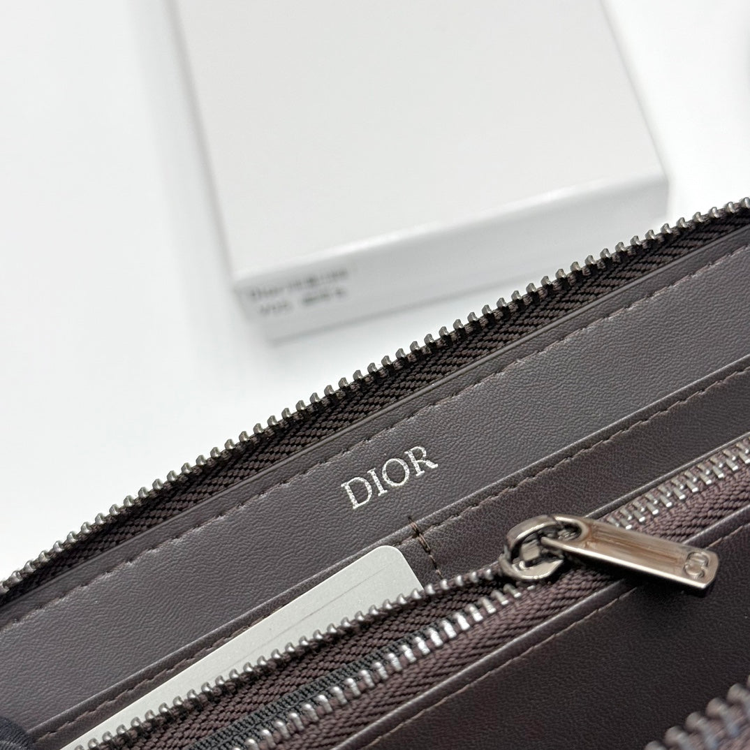 【ディオール】新作★ロゴの長財布☆ロングジップウォレット2色