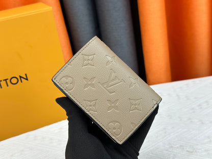 【ルイヴィトン】ミニ財布 小さな中に大きな収納力 即完売予感