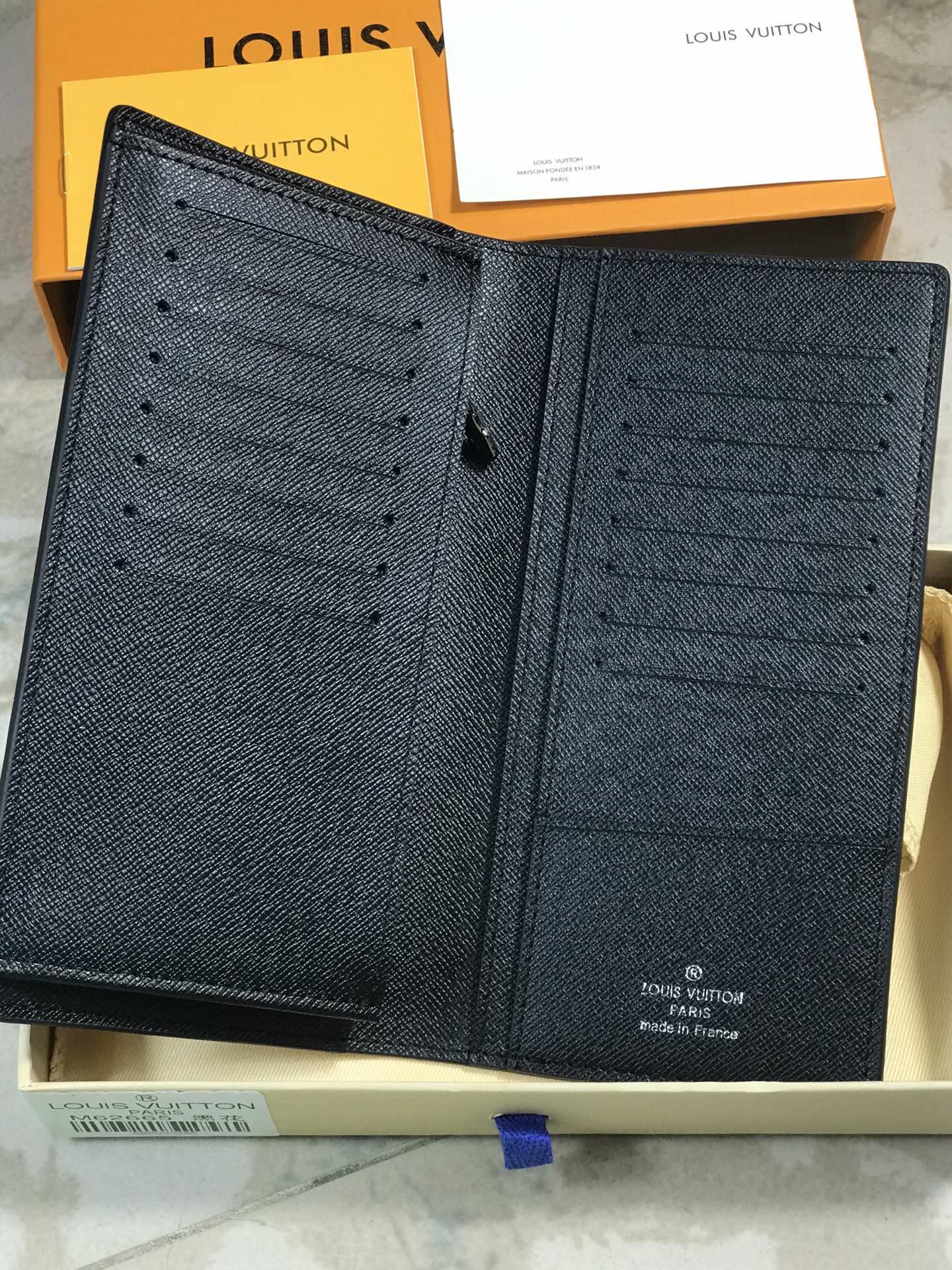 【ルイヴィトン】黒のチェス盤  長財布ブラッザ N62665
